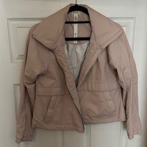 Lululemon Pink Lightweight Convertible Hood Jacket in Size 2